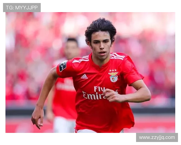 本菲卡迎战强敌挑战赛季新高,目标冲击欧洲赛事更高荣誉 本菲卡迎战强敌挑战赛季新高,目标冲击欧洲赛事更高荣誉