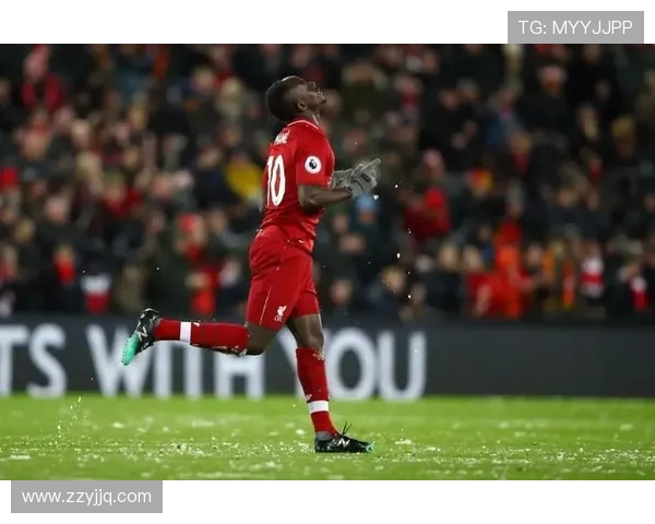 深圳足球队以71分领跑锦标赛积分榜展现强劲实力 深圳足球队以71分领跑锦标赛积分榜展现强劲实力