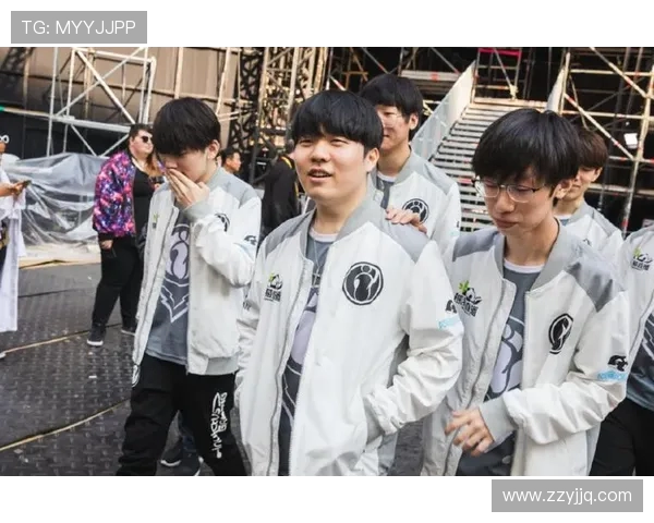 EDG与RNG激战正酣 谁能笑到最后决胜LPL荣耀之巅