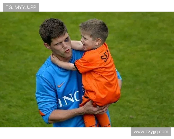 亨特拉尔与范佩西的巅峰对决谁才是真正的足球传奇